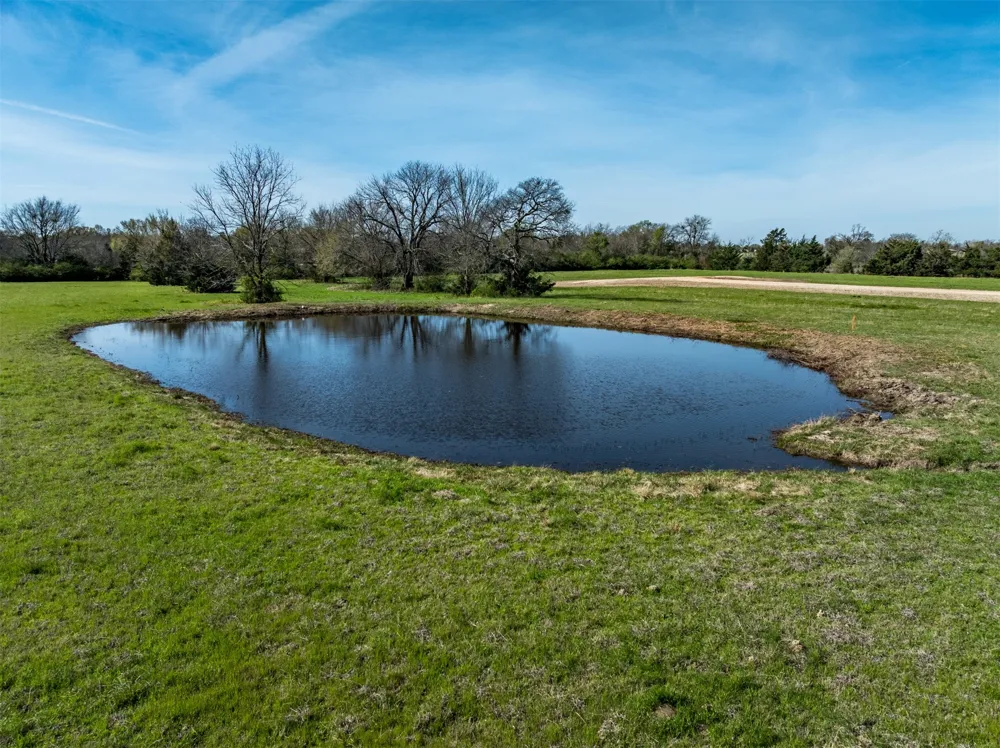 311 Private Road 33263 Sumner, TX 75486