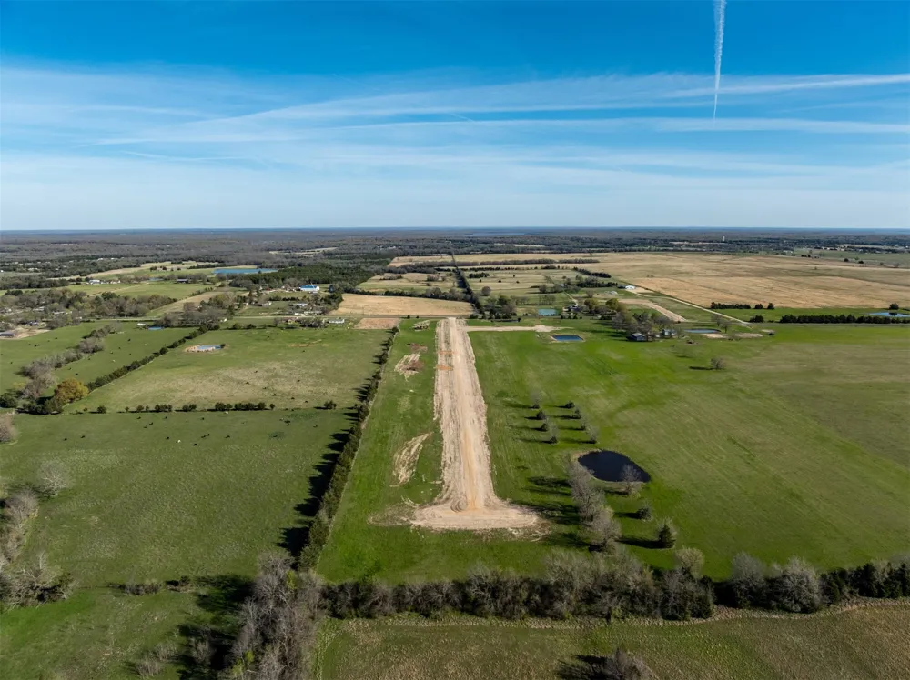 311 Private Road 33263 Sumner, TX 75486