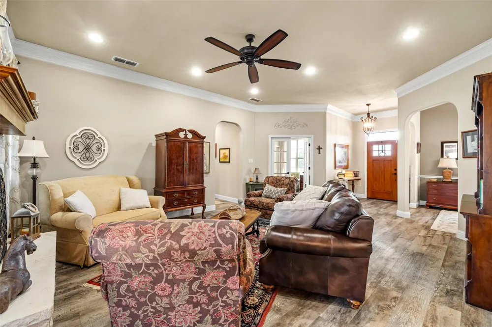 1177 Ronald Road Glen Rose, TX 76043