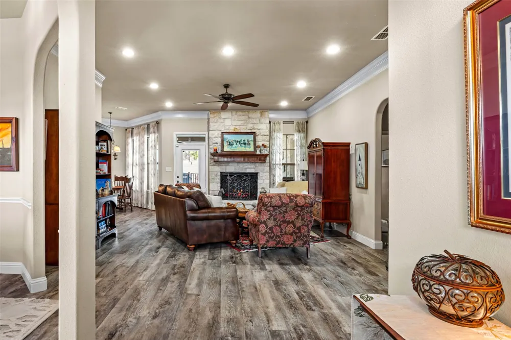 1177 Ronald Road Glen Rose, TX 76043