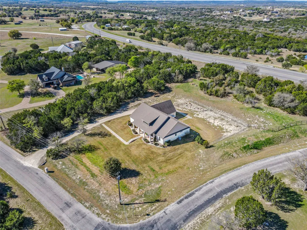 1177 Ronald Road Glen Rose, TX 76043