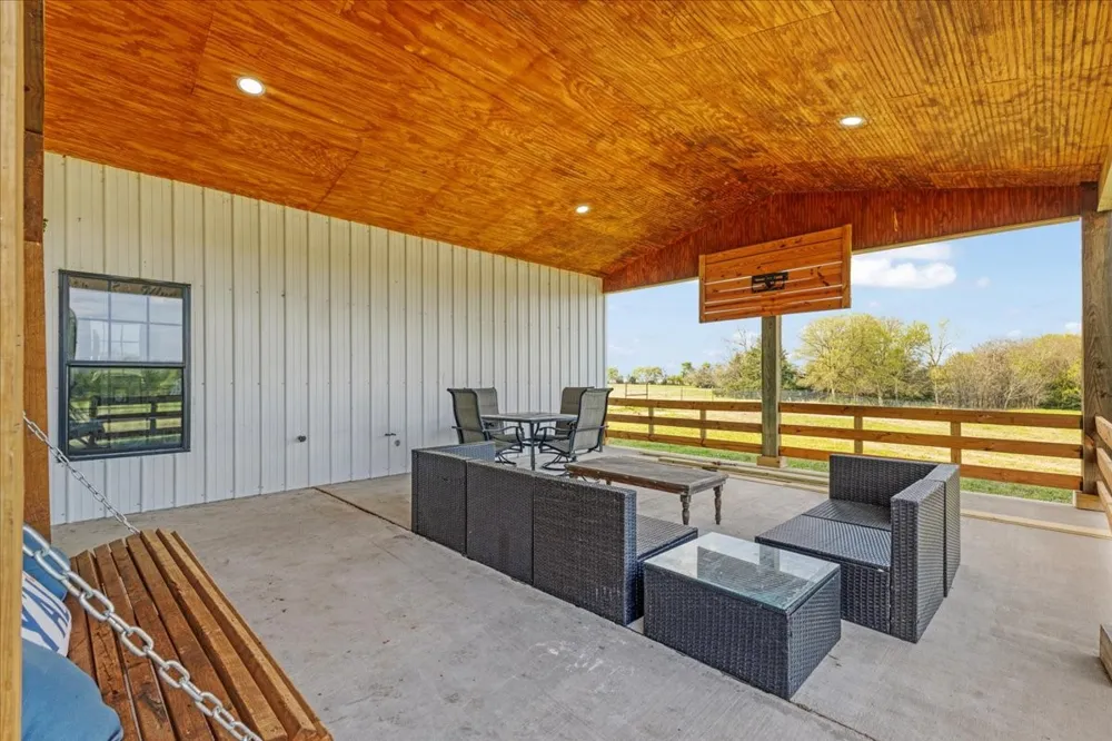 836 Fm-2068 Klondike, TX 75448