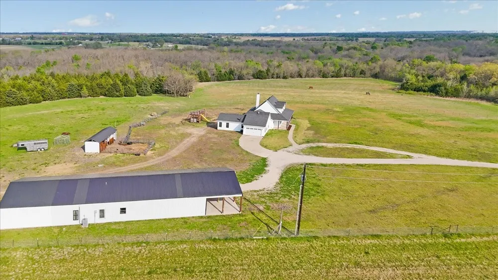 836 Fm-2068 Klondike, TX 75448