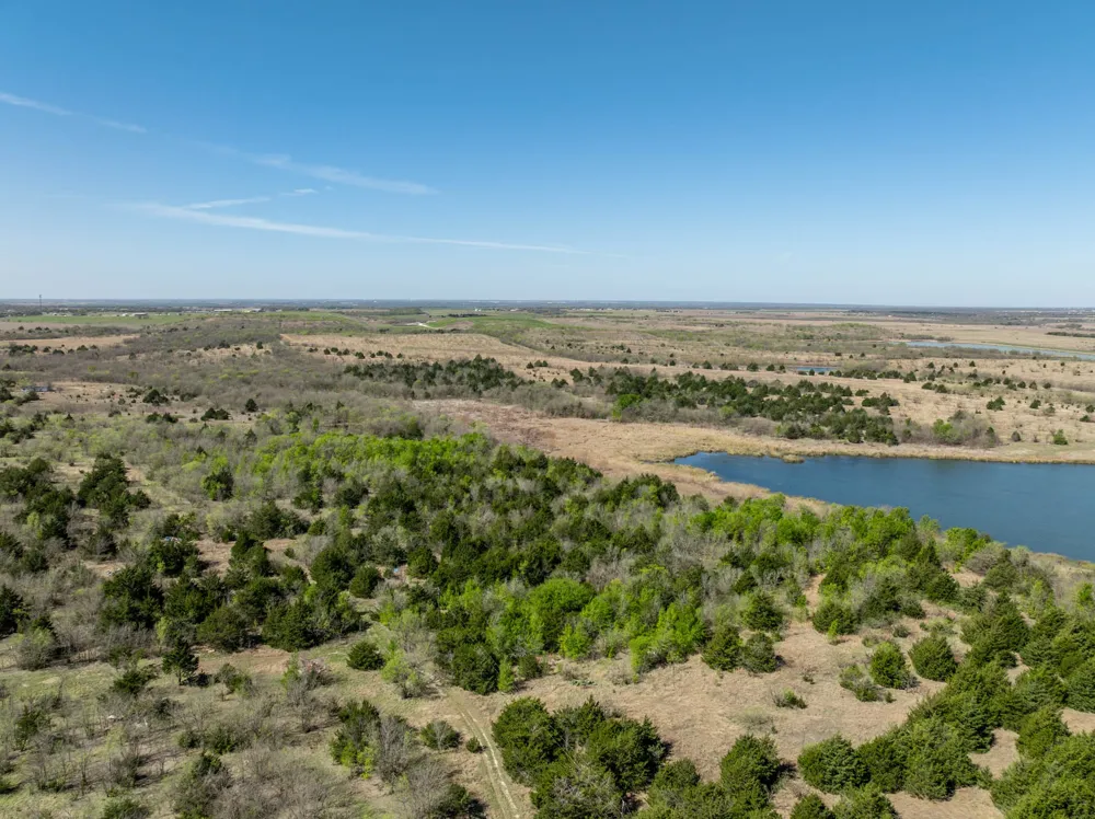 930 Lakeside Drive Avalon, TX 76623