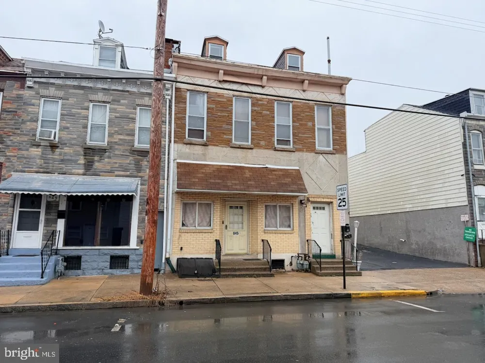 845 8TH STREET Reading, PA 19604