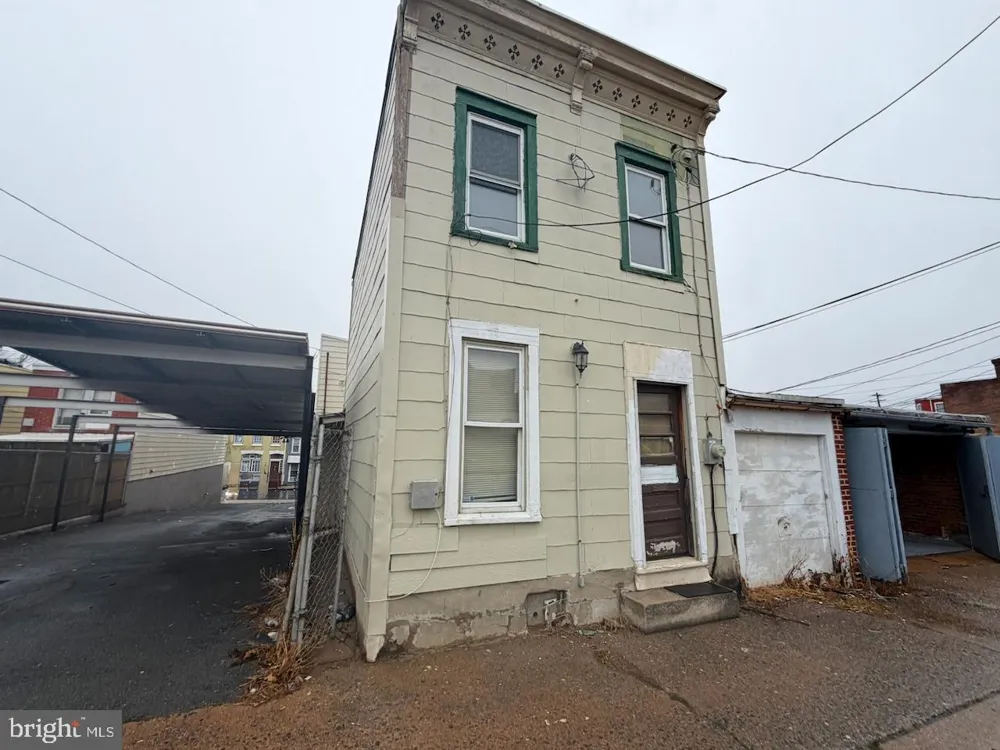 845 8TH STREET Reading, PA 19604