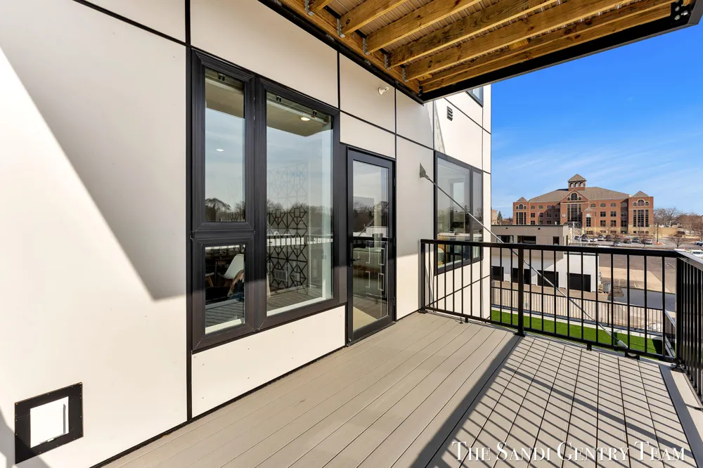 300 Washington Avenue #Unit 16 Grand Haven, MI 49417
