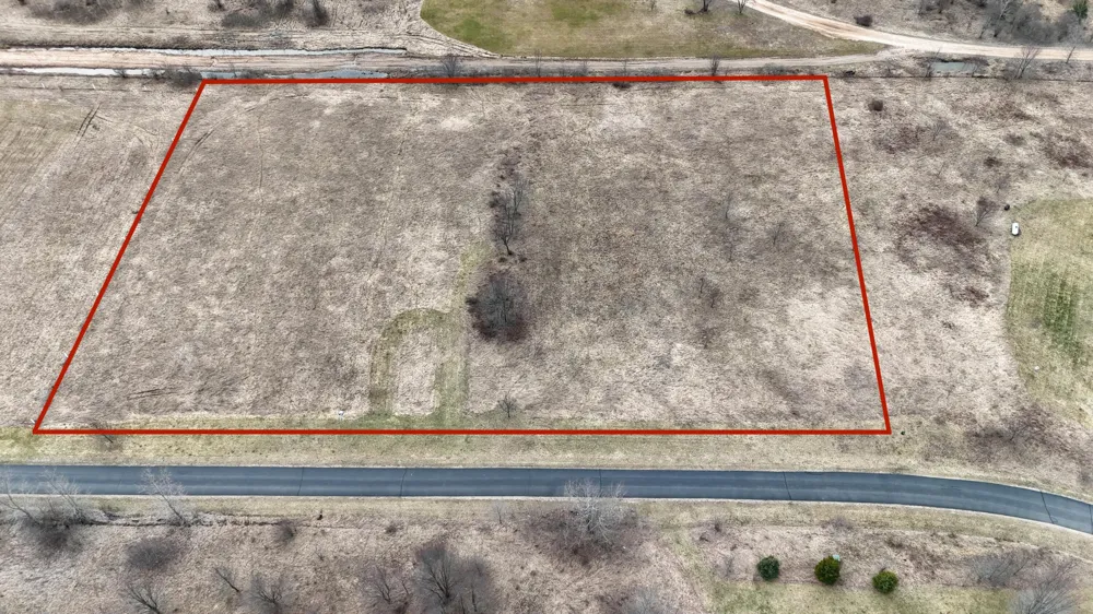 608 E The Lane Grant, MI 49327