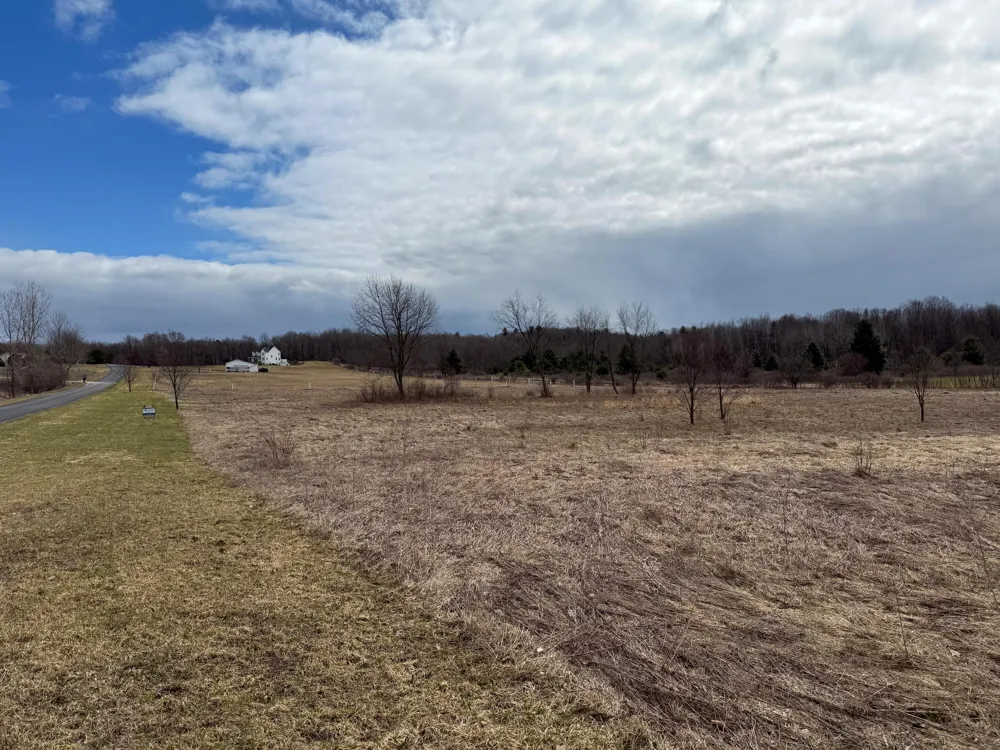 608 E The Lane Grant, MI 49327