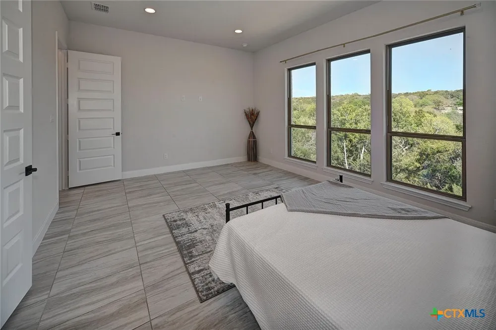 24118 Sidehill Lie San Antonio, TX 78261