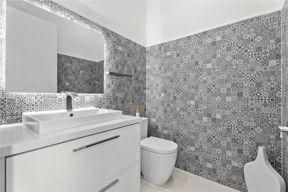 6285 Old Cutler Rd Pinecrest, FL 33156
