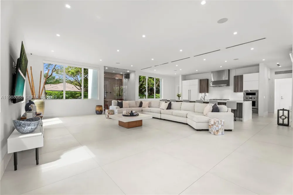 6285 Old Cutler Rd Pinecrest, FL 33156
