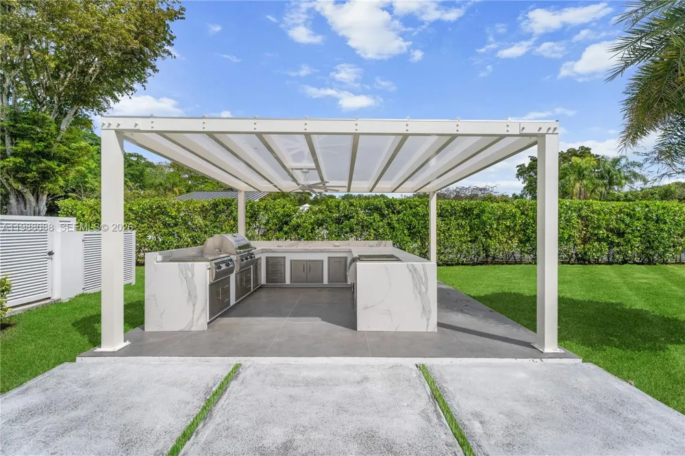 6285 Old Cutler Rd Pinecrest, FL 33156