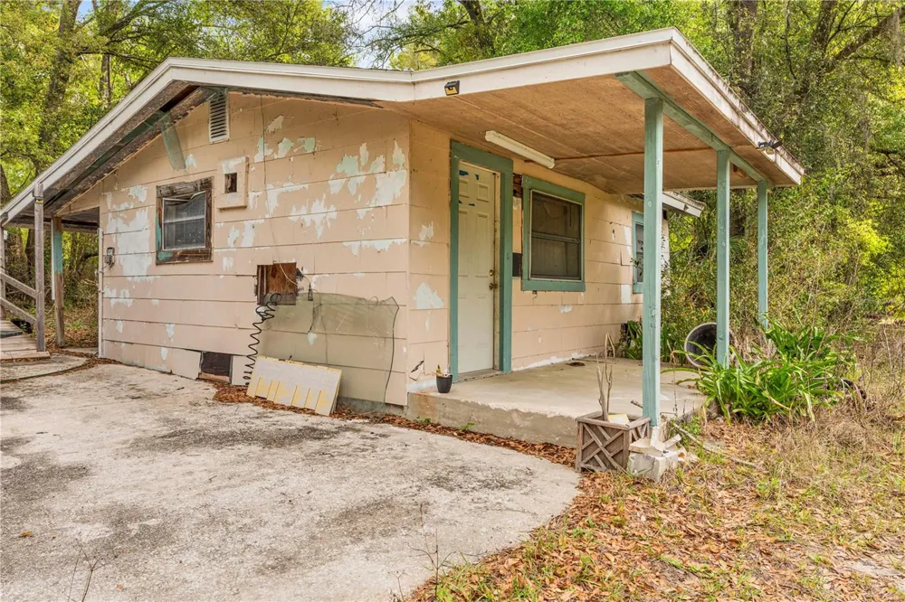 11340 BESSIE DIX ROAD Seffner, FL 33584