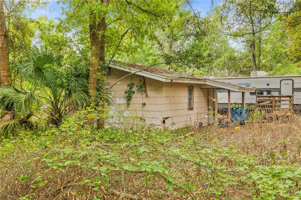 11340 BESSIE DIX ROAD Seffner, FL 33584