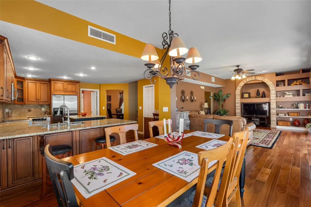 1872 EAGLE TRACE BOULEVARD Palm Harbor, FL 34685