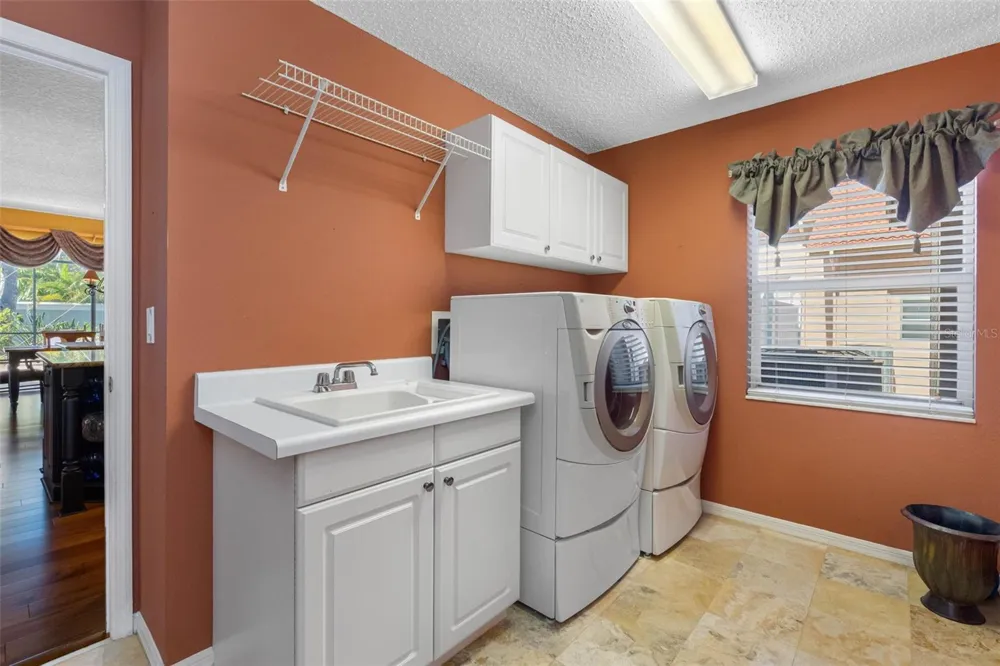 1872 EAGLE TRACE BOULEVARD Palm Harbor, FL 34685