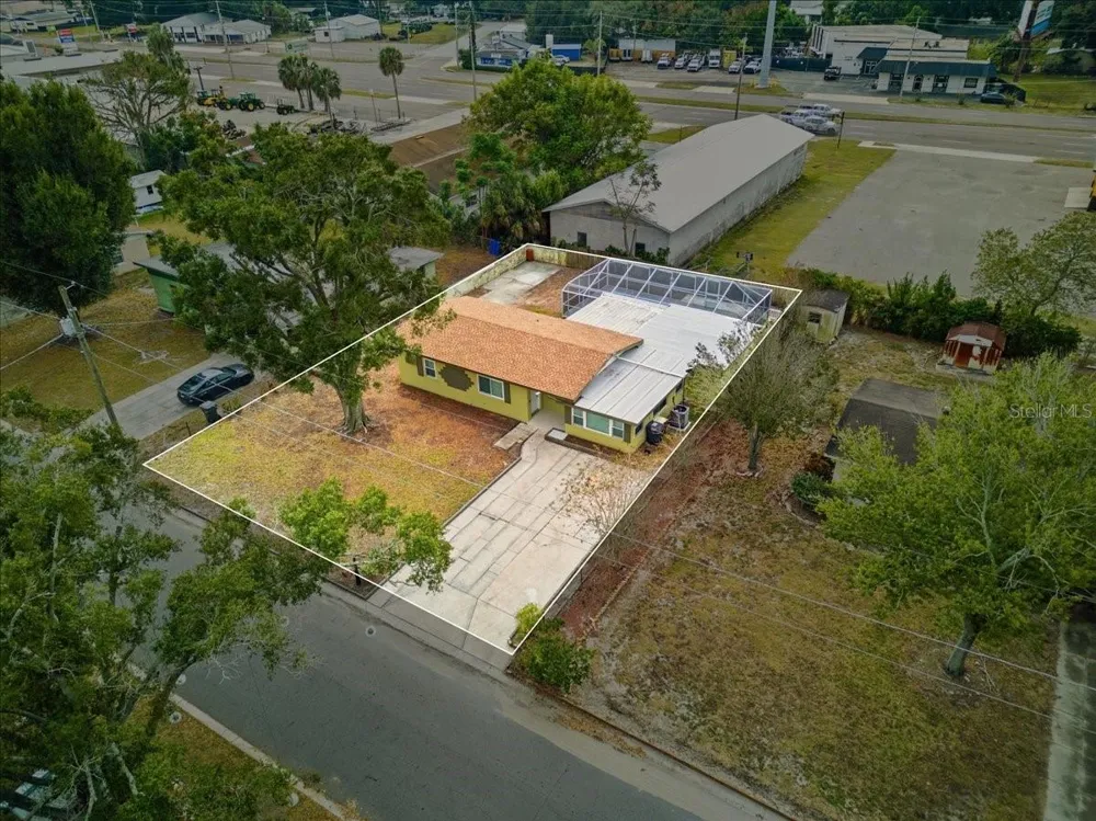 3022 HICKORY STREET NW Winter Haven, FL 33881