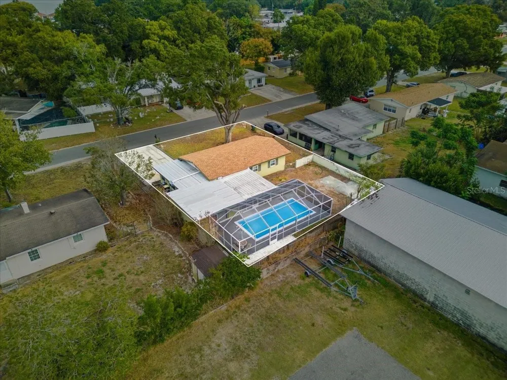3022 HICKORY STREET NW Winter Haven, FL 33881