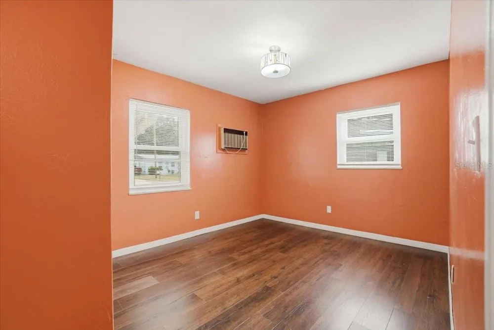 3022 HICKORY STREET NW Winter Haven, FL 33881