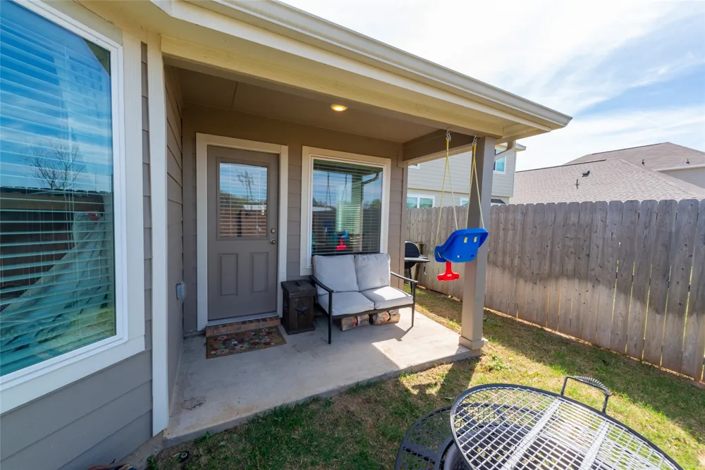 431 Woodhouse Way Everman, TX 76140