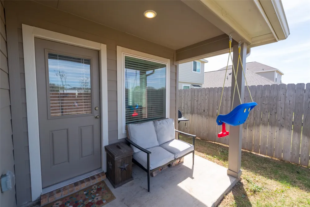 431 Woodhouse Way Everman, TX 76140