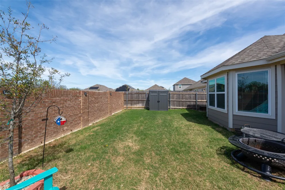 431 Woodhouse Way Everman, TX 76140