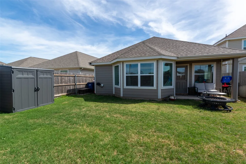431 Woodhouse Way Everman, TX 76140