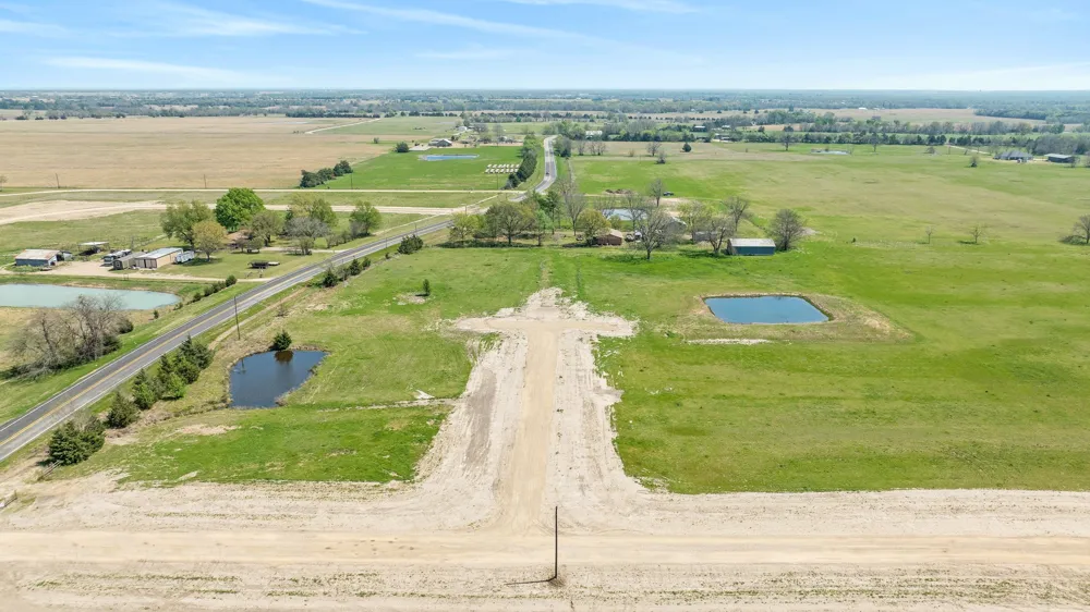 29 PRIVATE ROAD 33263 Sumner, TX 75486