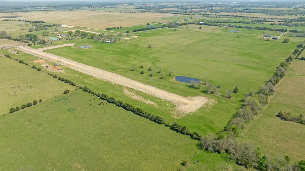 330 PRIVATE ROAD 33263 Sumner, TX 75486
