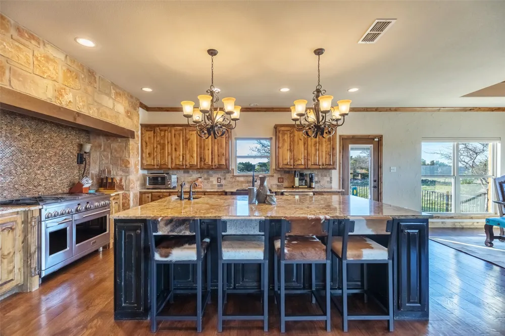 126 Phoenix Lane Tuscola, TX 79562