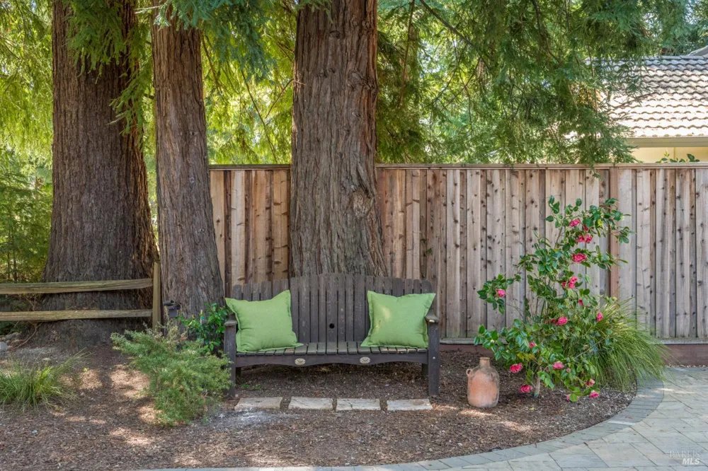 49 Hoff Road Kenwood, CA 95409