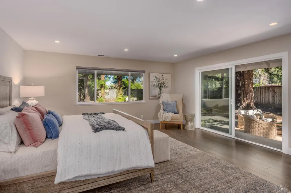 49 Hoff Road Kenwood, CA 95409