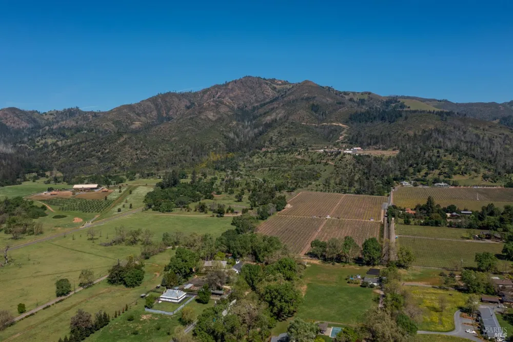 49 Hoff Road Kenwood, CA 95409