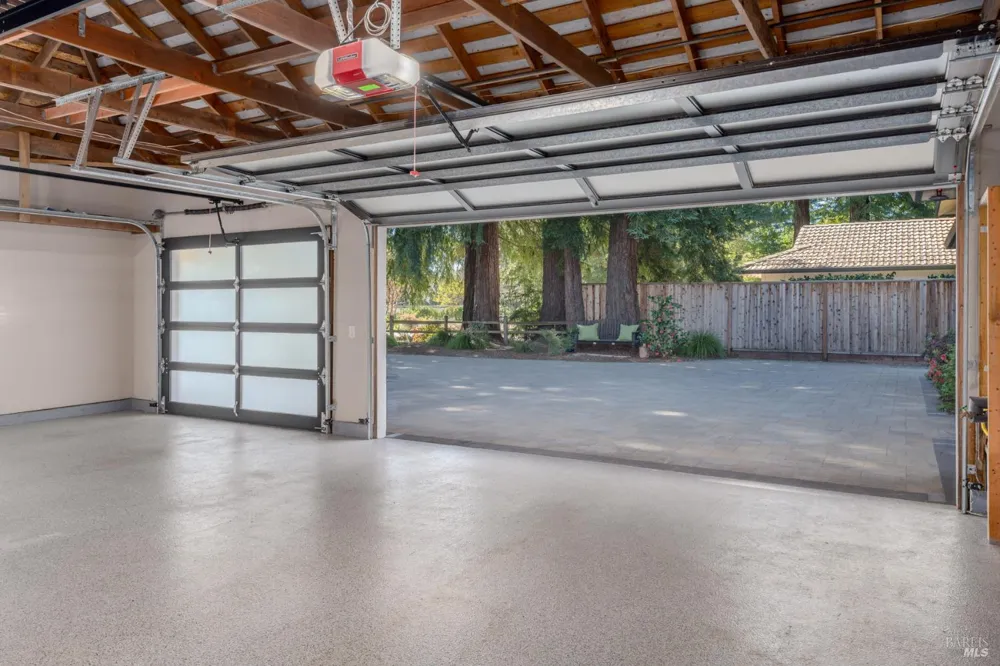 49 Hoff Road Kenwood, CA 95409