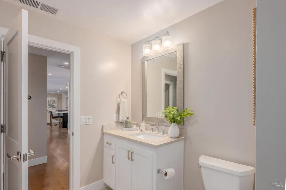 49 Hoff Road Kenwood, CA 95409