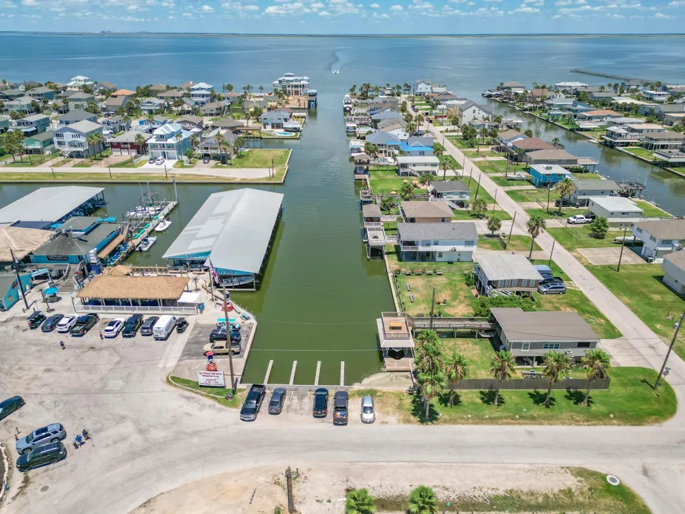 22502 Kennedy Drive Galveston, TX 77554