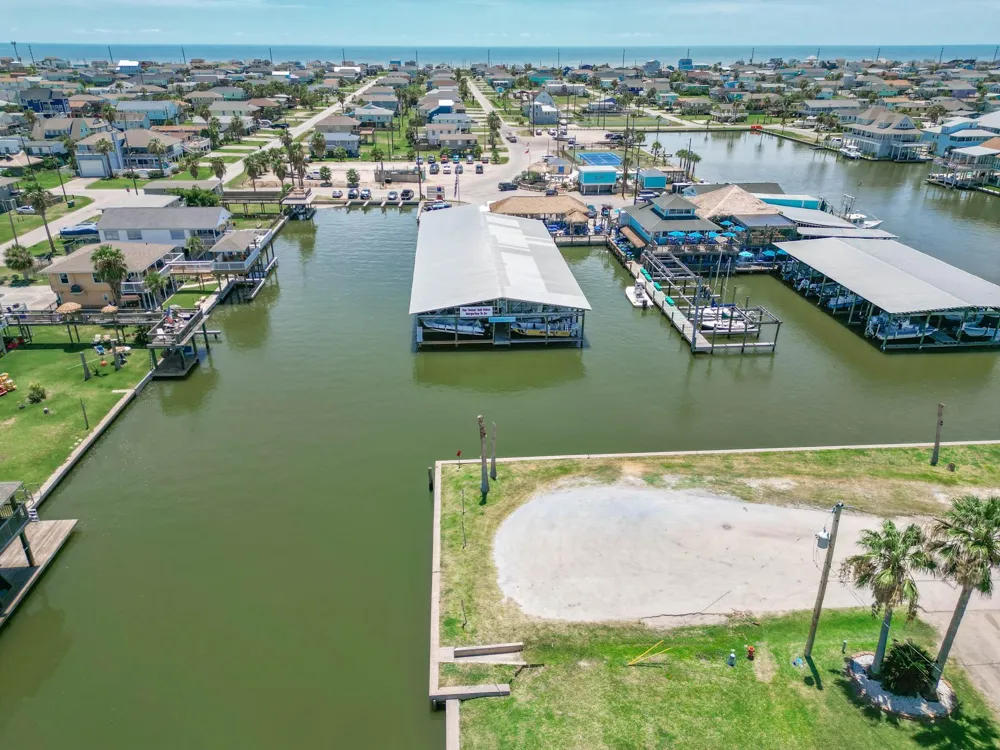 22502 Kennedy Drive Galveston, TX 77554