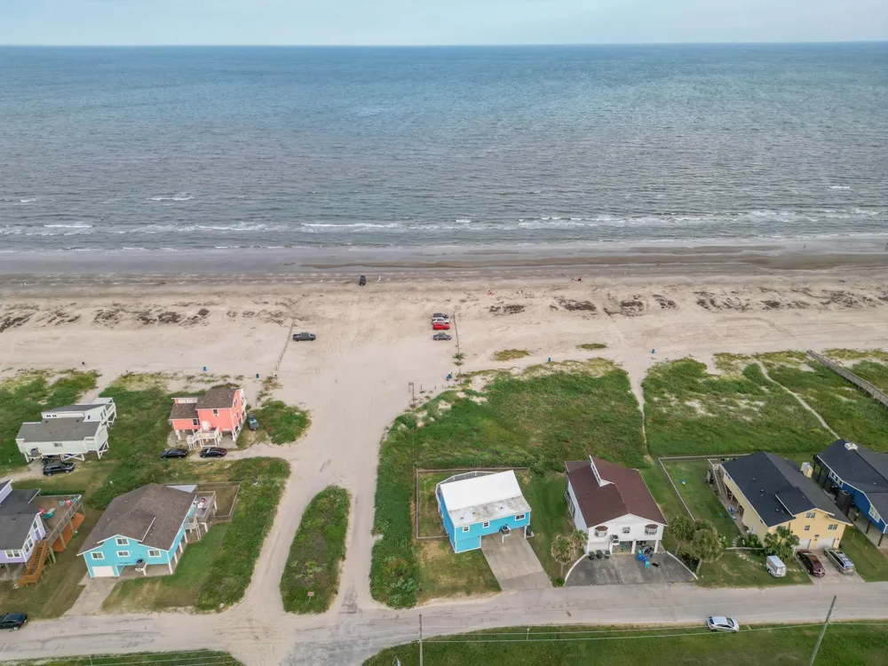 22502 Kennedy Drive Galveston, TX 77554