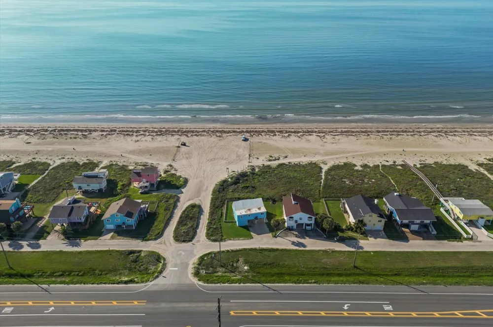 22502 Kennedy Drive Galveston, TX 77554