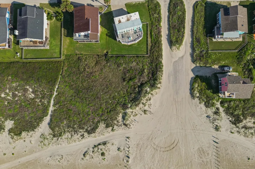 22502 Kennedy Drive Galveston, TX 77554