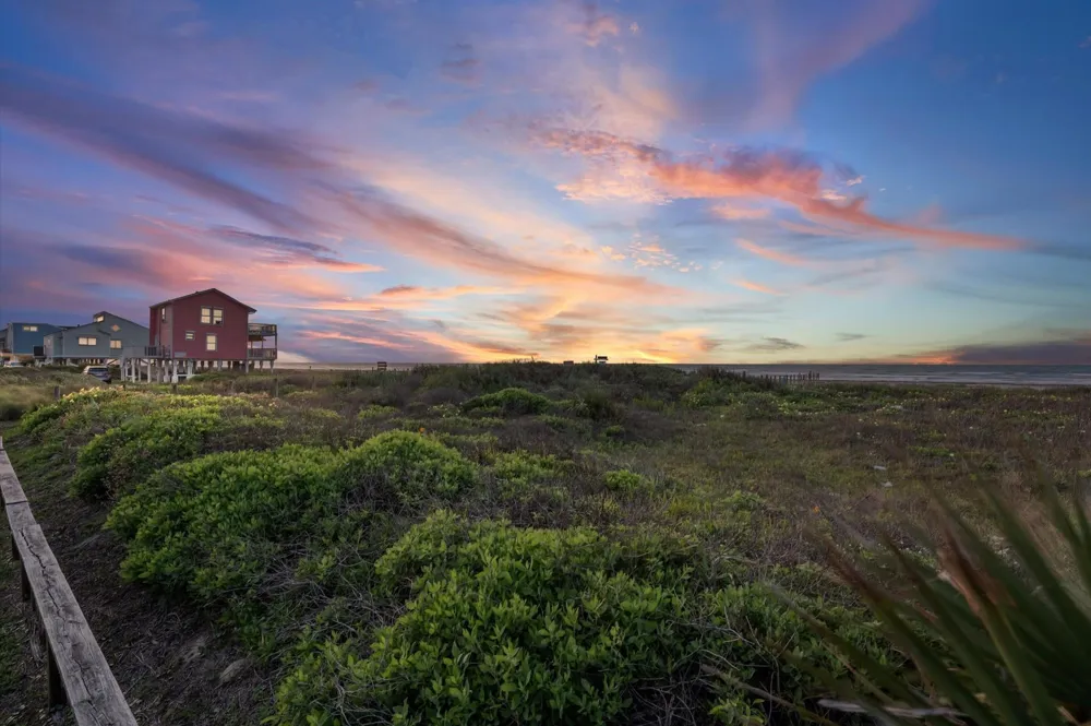 22502 Kennedy Drive Galveston, TX 77554