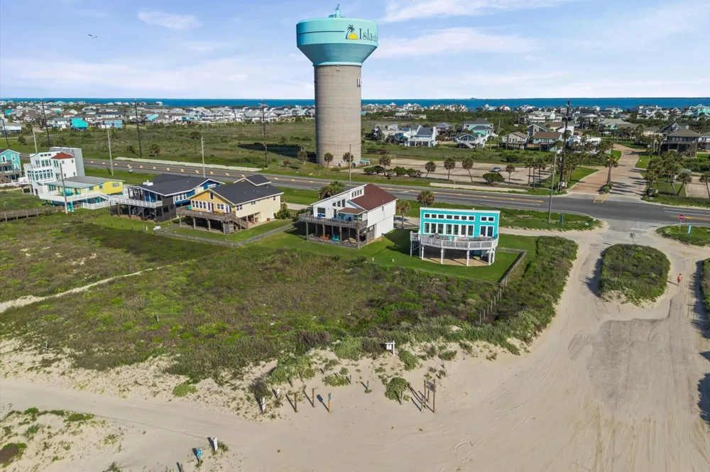 22502 Kennedy Drive Galveston, TX 77554