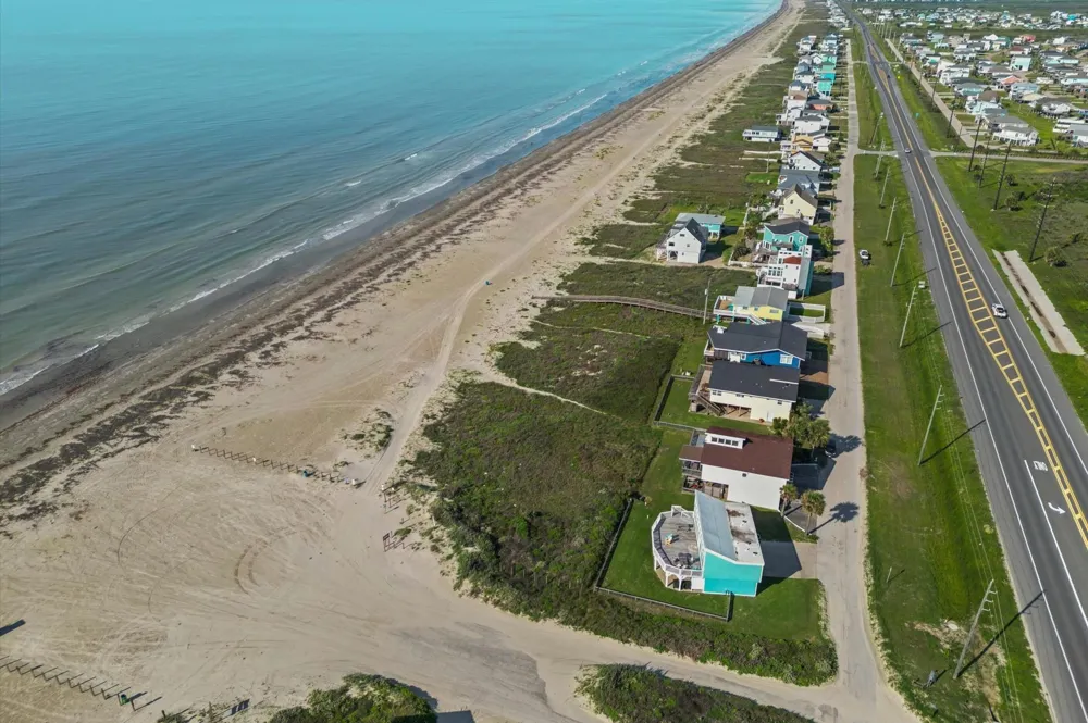22502 Kennedy Drive Galveston, TX 77554