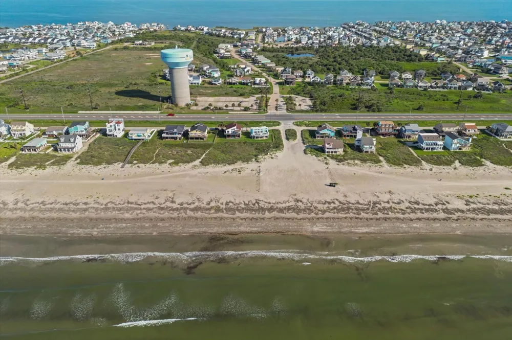 22502 Kennedy Drive Galveston, TX 77554