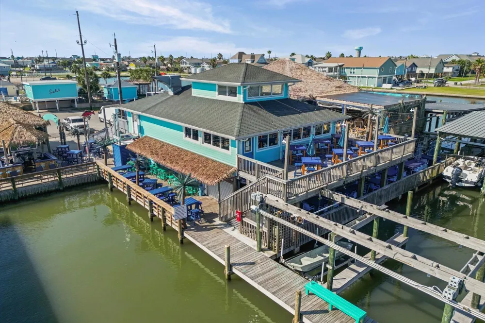 22502 Kennedy Drive Galveston, TX 77554