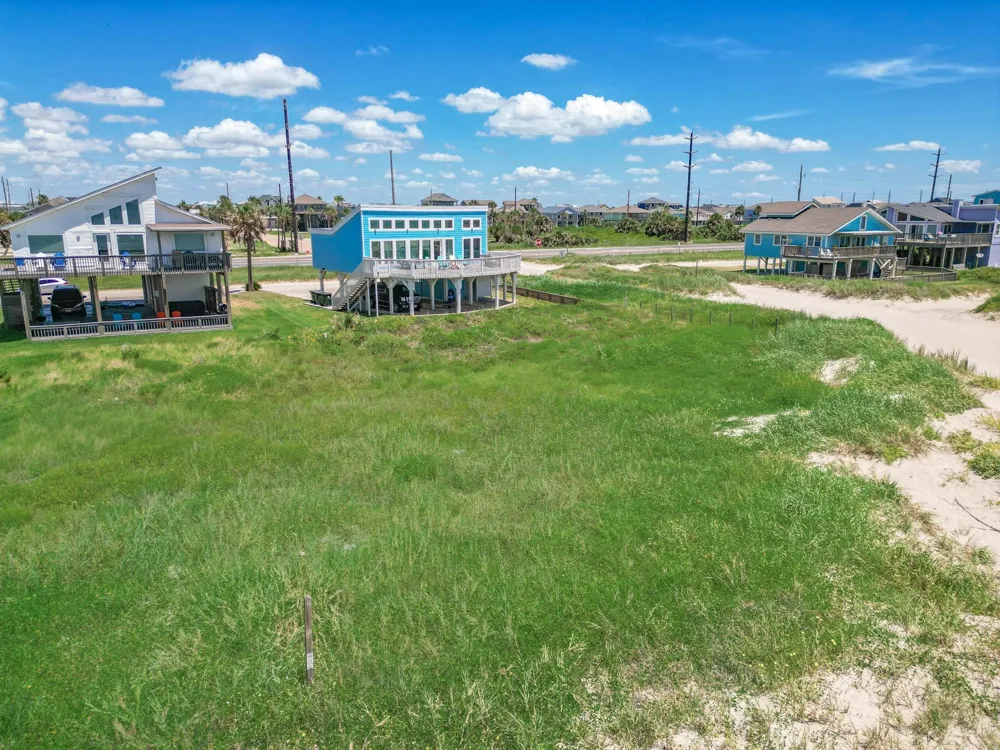 22502 Kennedy Drive Galveston, TX 77554
