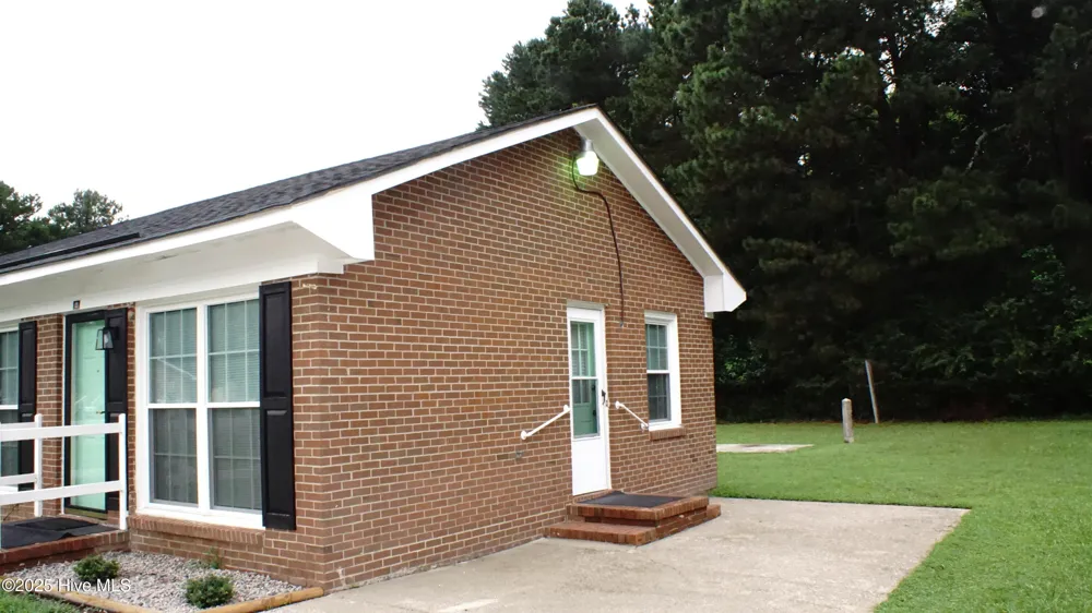 121 Walter Drive Battleboro, NC 27809