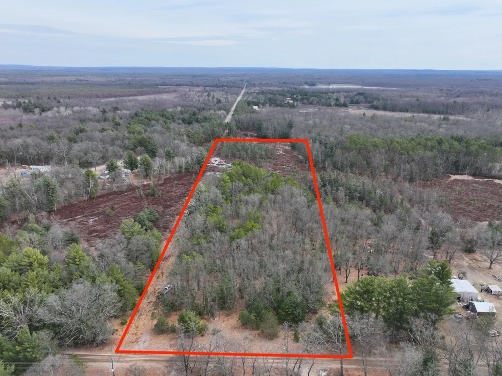 8 Centerline Road White Cloud, MI 49349