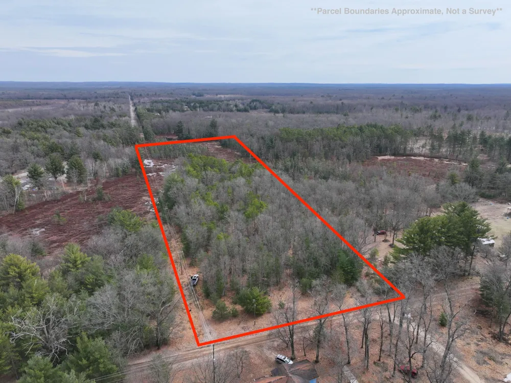 8 Centerline Road White Cloud, MI 49349